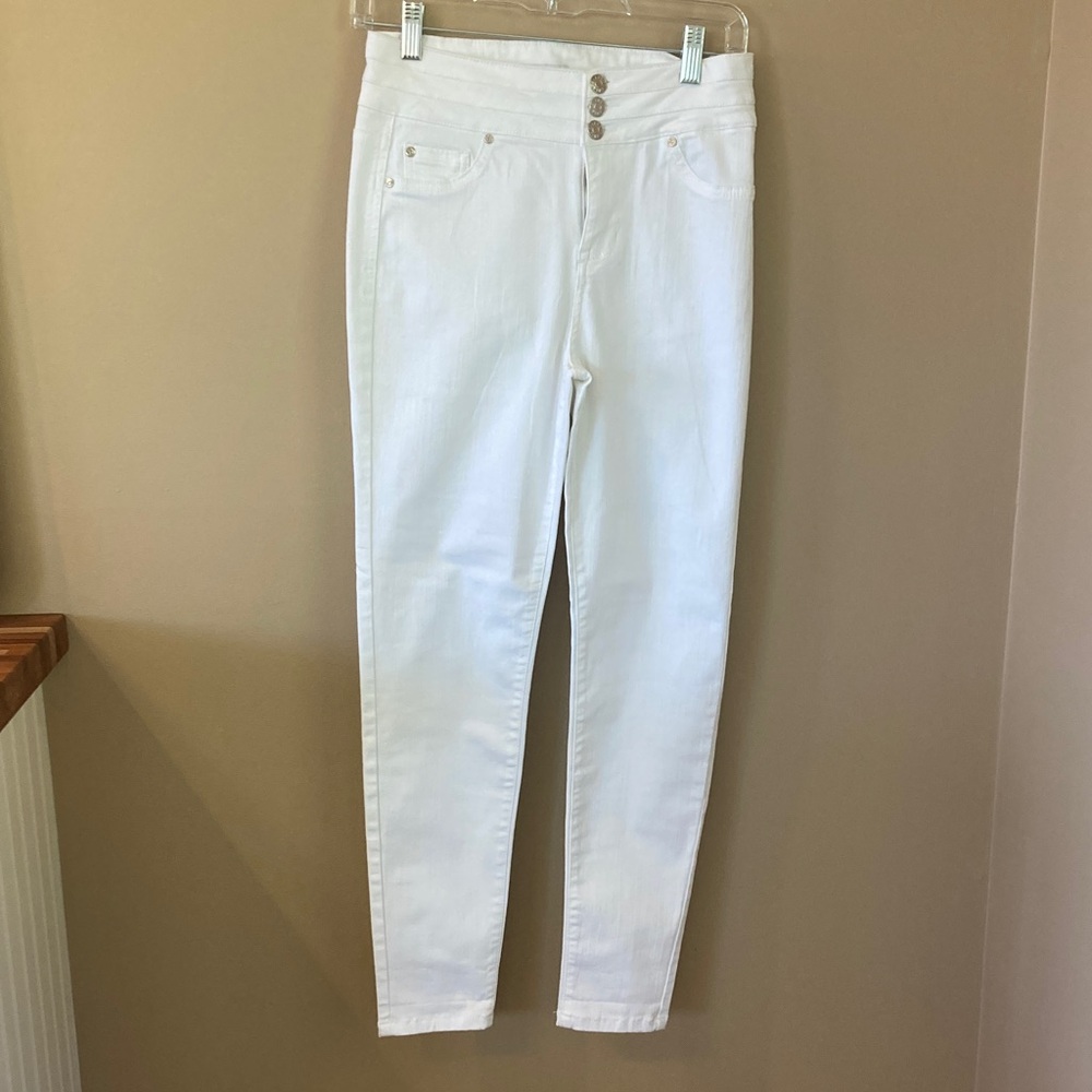 Celebrity Pink High Rise Ankle Skinny Jeans
Size 5/27